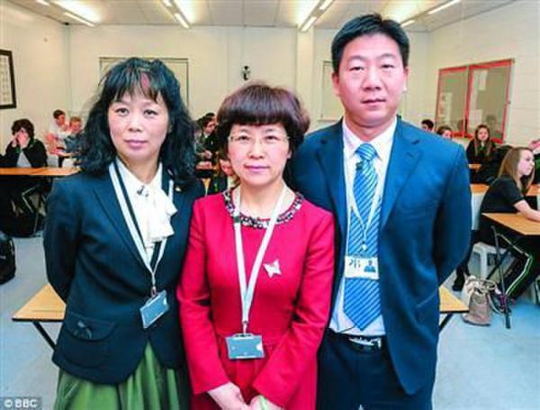 中国女教师赴英进行“中国式教学“ 将学生训哭