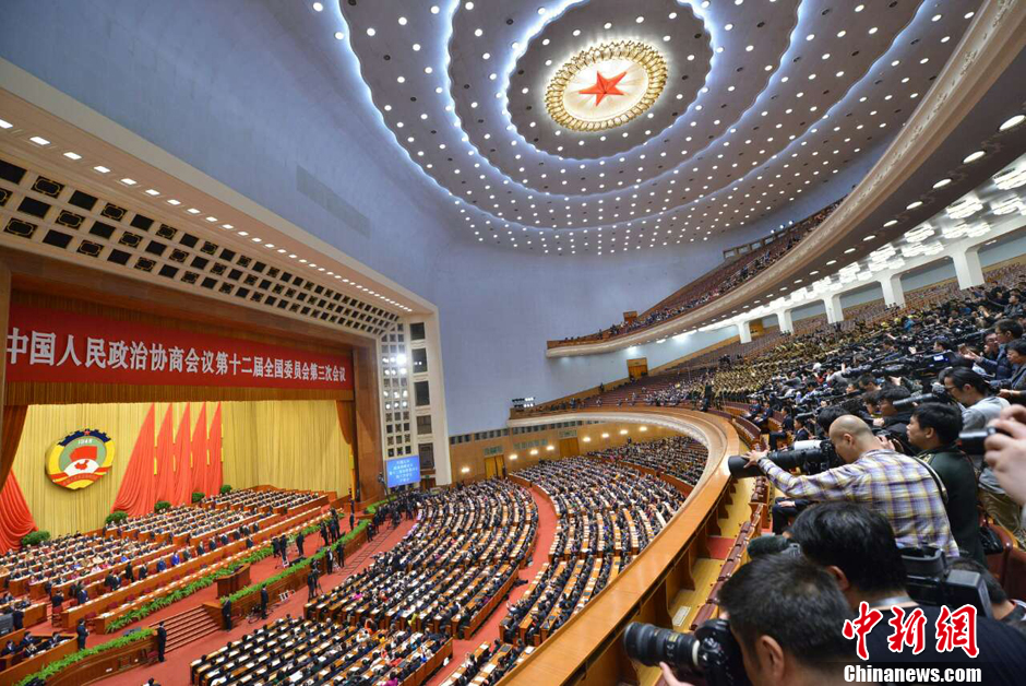 两会每日图片精选：3月3日