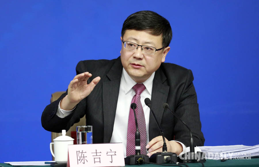 环保部长陈吉宁就“加强生态环境保护”答记者问