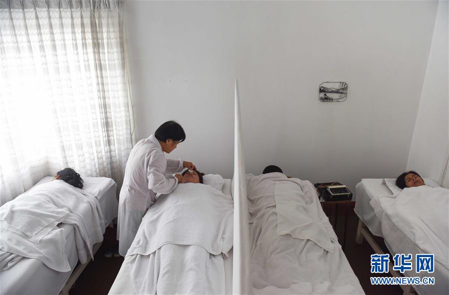 周克秀：用针灸为秘鲁人民消病除痛的中国医生（组图）