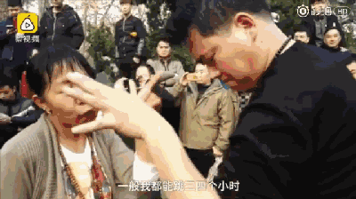 大叔大妈开创打架舞 要诀：表情要扭曲动作要抽搐（组图）