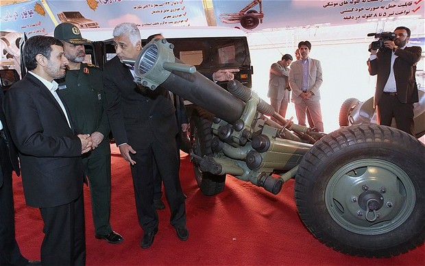 以色列11个星期内必打伊朗？内贾德展示武器装备称要抵御任何欺凌