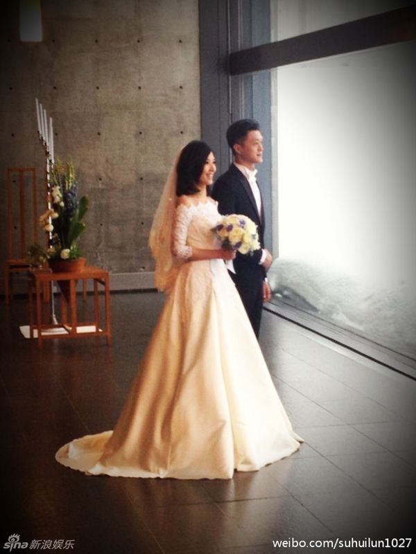 苏慧伦晒唯美婚纱照 幸福称“有人妻的感觉了”