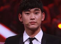 金秀贤被曝整容 屡被无视练就“收手”神技