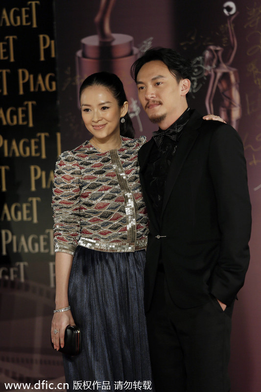 香港金像奖红毯：Baby甜美刘嘉玲蕾丝打底抢眼