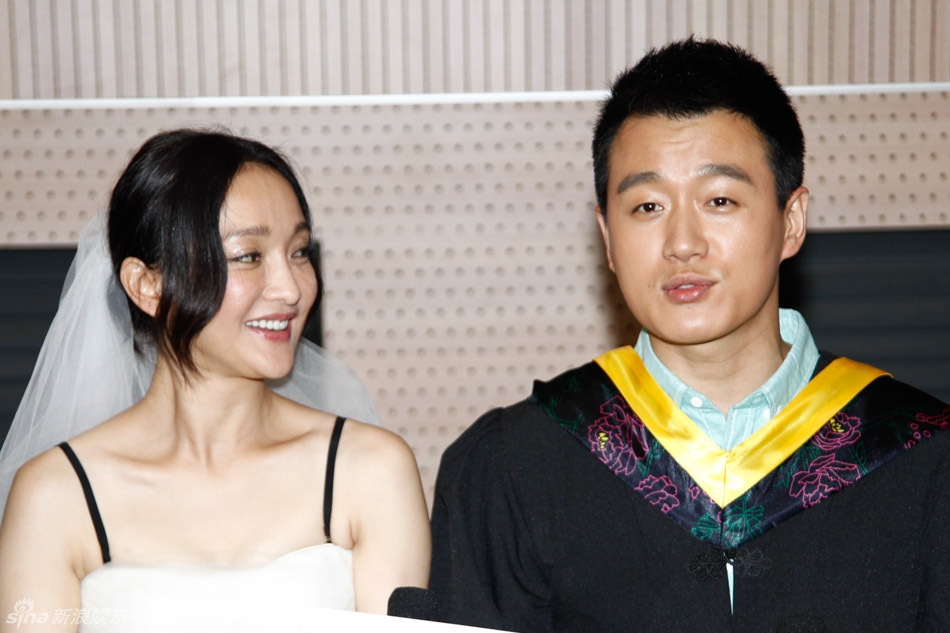 40岁周迅扮小没压力 披婚纱“求婚”钟汉良