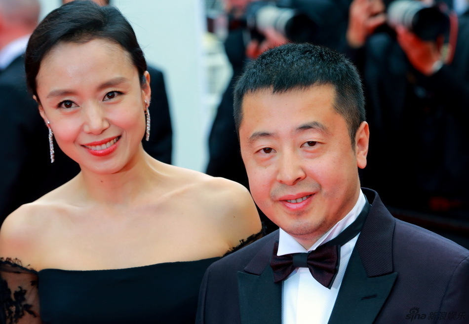 巩俐章子怡两代谋女郎戛纳红毯争霸 官方零镜头！