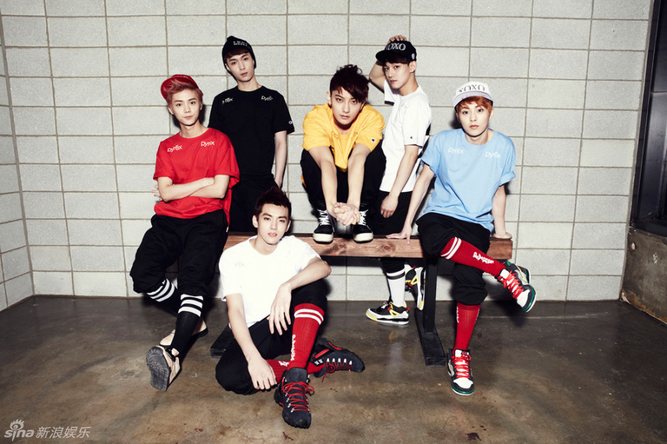EXO吴亦凡解约 青葱少年帅照回顾