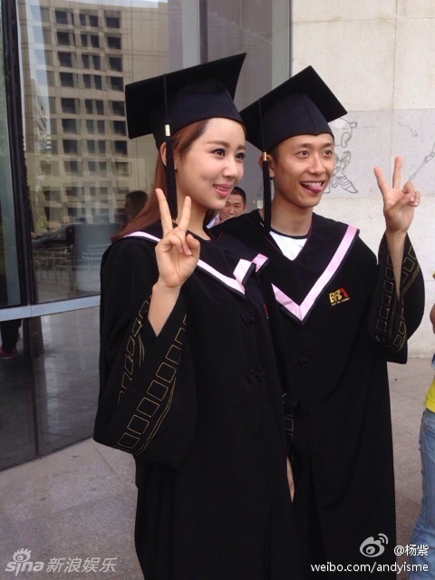 刘星小雪大学毕业啦！网友感叹真心老了