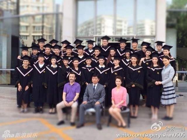 刘星小雪大学毕业啦！网友感叹真心老了