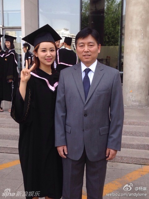 刘星小雪大学毕业啦！网友感叹真心老了