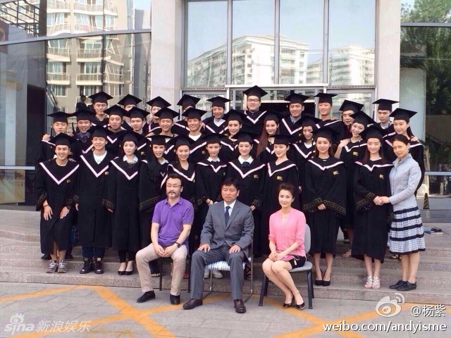 刘星小雪大学毕业啦！网友感叹真心老了