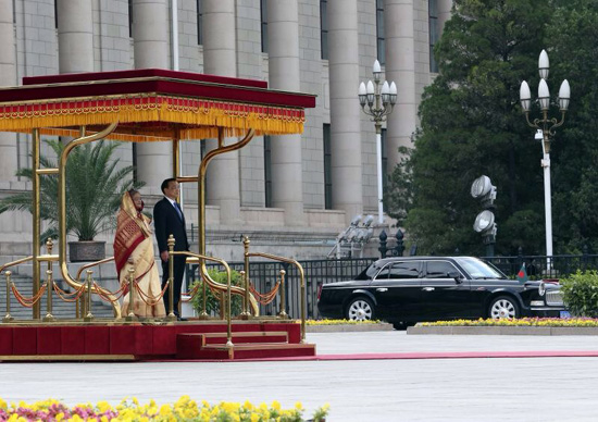 李克强举行仪式欢迎孟加拉国总理哈西娜访华