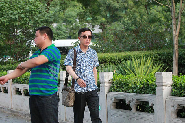 曝金巧巧于冬为爱女办1周岁宴正面照曝光