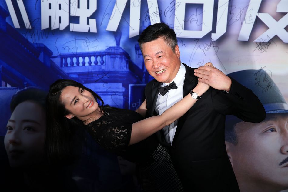 《触不可及》北京首映星光璀璨 赵宝刚携主创“跳”探戈