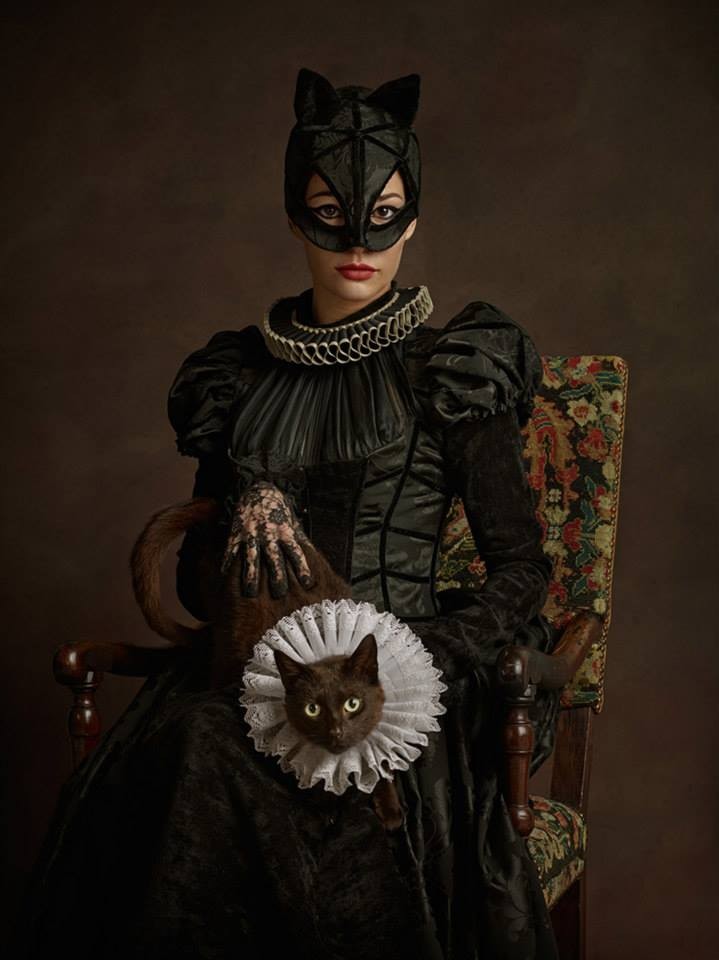 钢铁侠、猫女齐穿越 文艺复兴时期超级英雄亮相艺术展