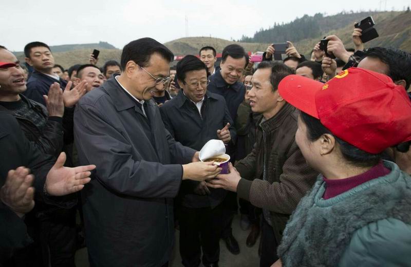 李克强：破解民生难题汇聚增长动力在真抓实干中推动发展升级