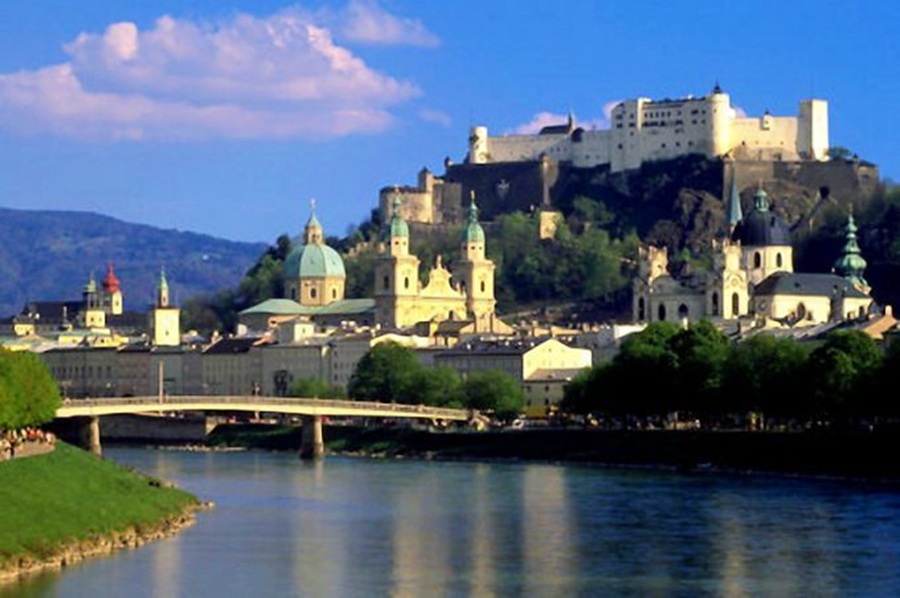 世界十大最美城堡 全球令人窒息的壮丽美景