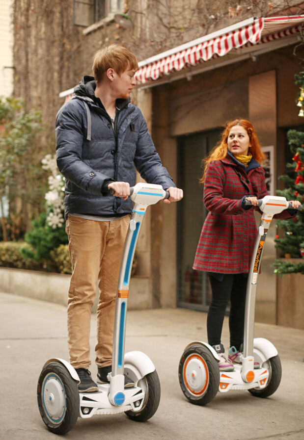 小身材大用途,我叫电动独轮车,我叫爱尔威Airwheel