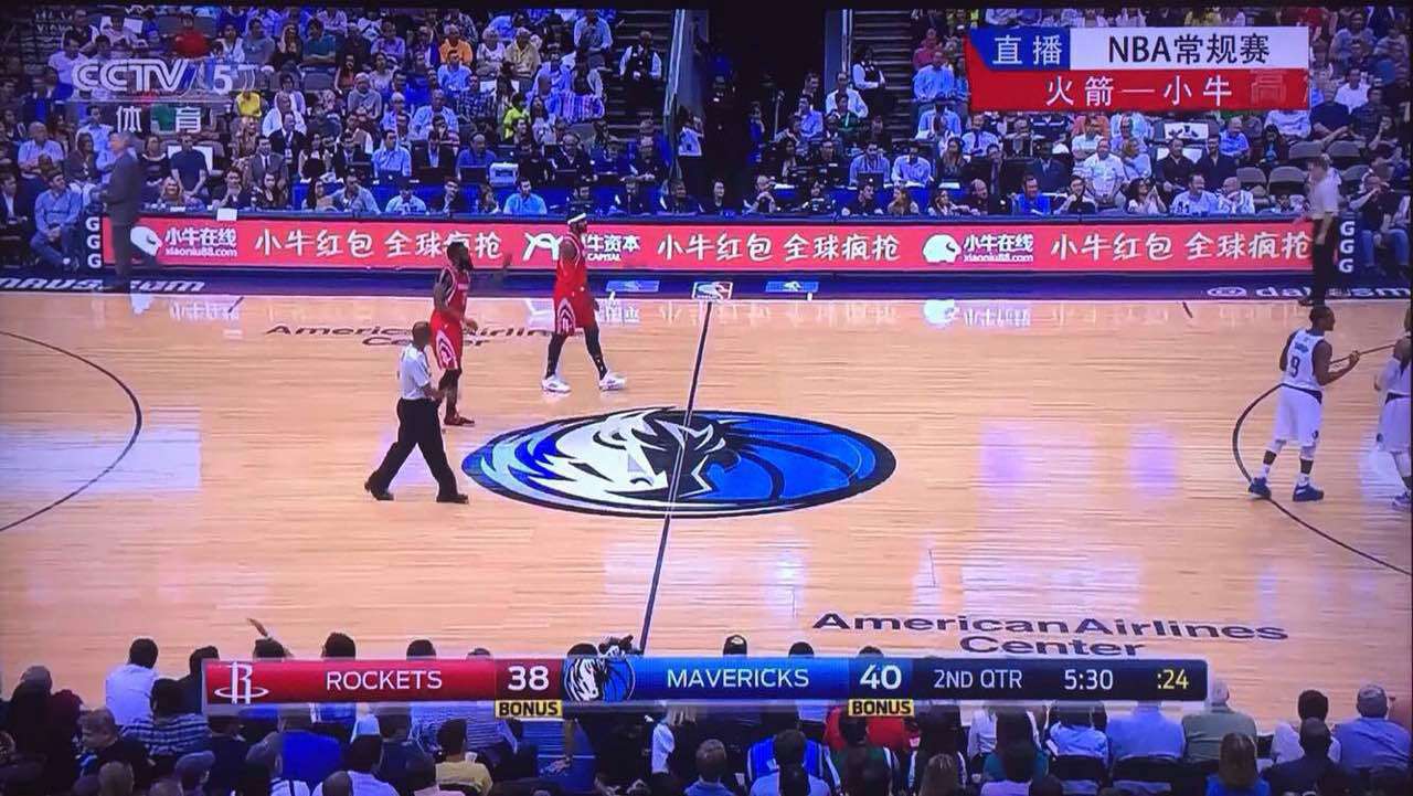 中国小牛亮相NBA赛场,任性全球发红包