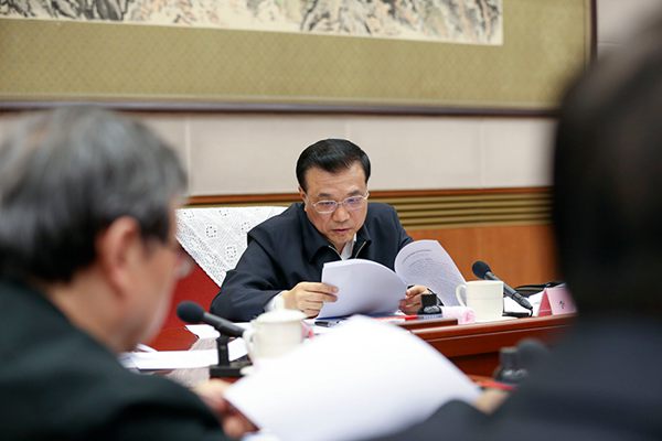 李克强:切实把握好稳增长和调结构的平衡 保持经济运行在合理区间