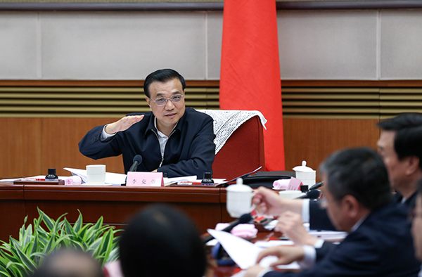 李克强:切实把握好稳增长和调结构的平衡 保持经济运行在合理区间