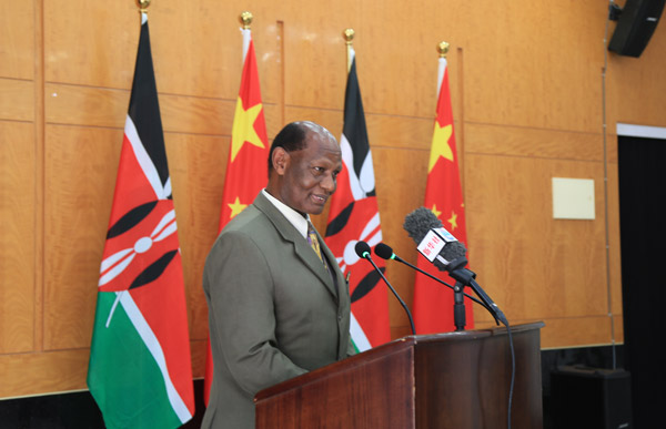中国驻肯尼亚大使馆捐款援助恐袭遇难者家属