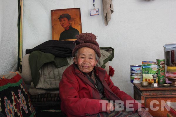 西藏七旬老人：头一次感受如此强烈的地震