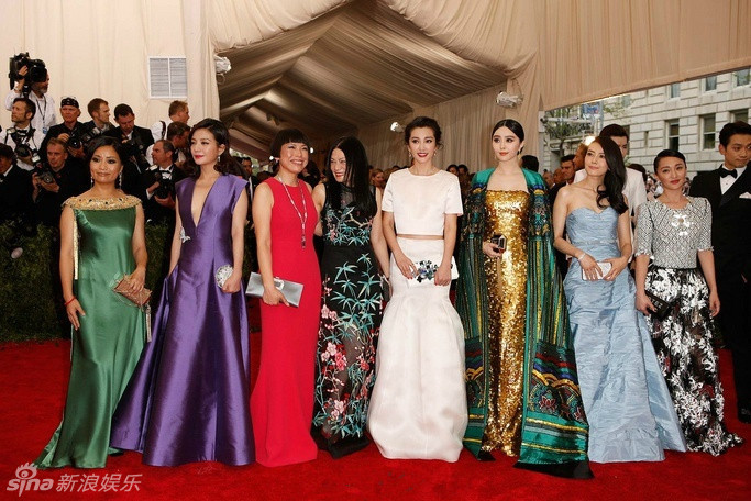 中国明星组团亮相MET GALA 巩俐章子怡周迅赵薇争艳