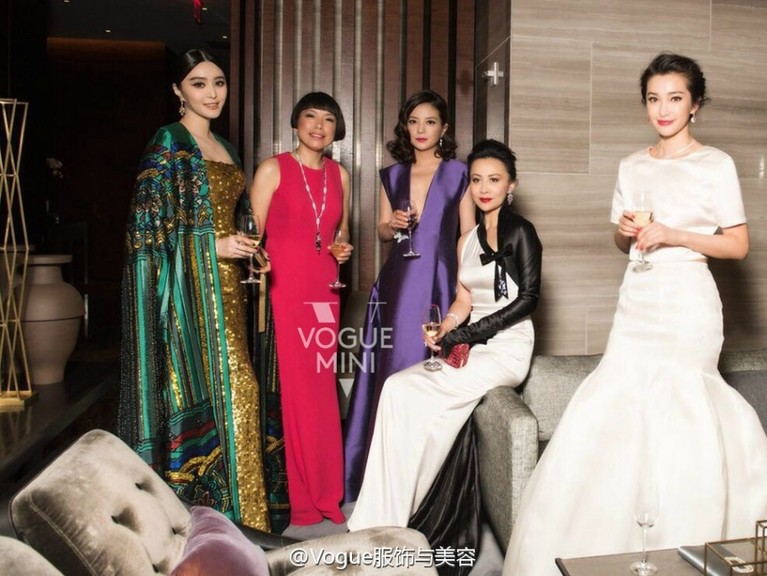 中国明星组团亮相MET GALA 巩俐章子怡周迅赵薇争艳