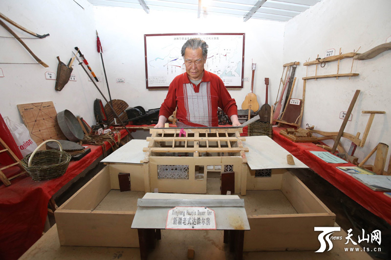 【新疆人的一天·塔城篇】鄂·富常：用个人博物馆留住达斡尔民族文化