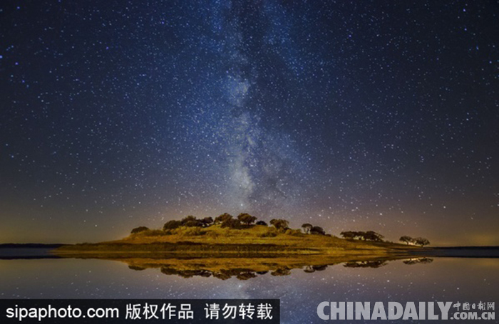 葡萄牙摄影师捕捉浩渺星空壮丽图景