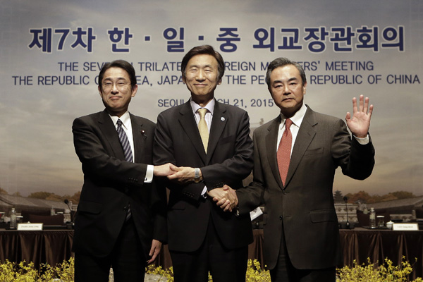 韩前驻日大使：中日韩三国应该从历史中走出来