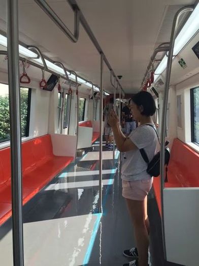 吉林省历史上第一辆地铁列车下线