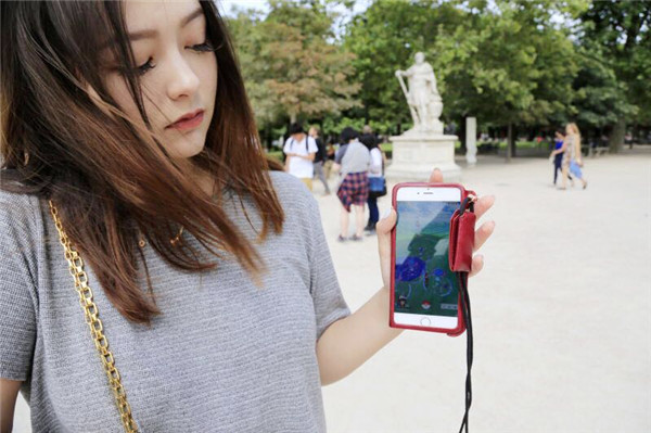 为了抓宠物小精灵pokémon 法国人也是拼了
