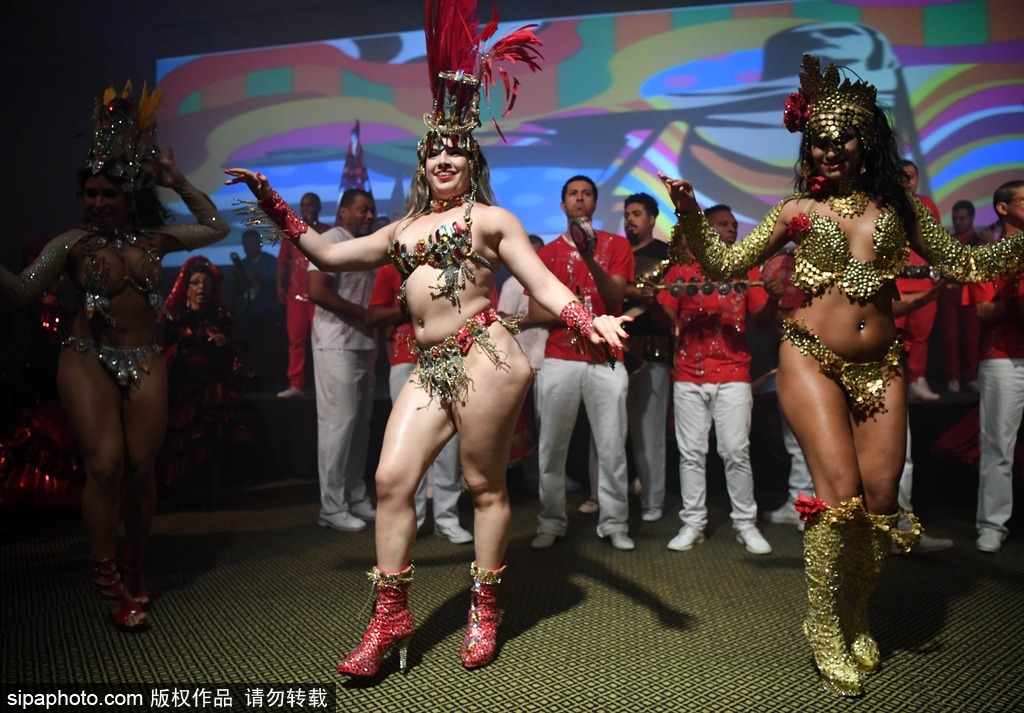 热情似火！巴西性感桑巴舞团表演助阵里约奥运会