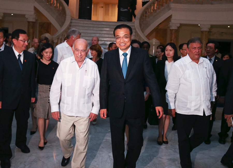 李克强与古巴领导人出席中古“手拉手·中拉文化交流年”活动