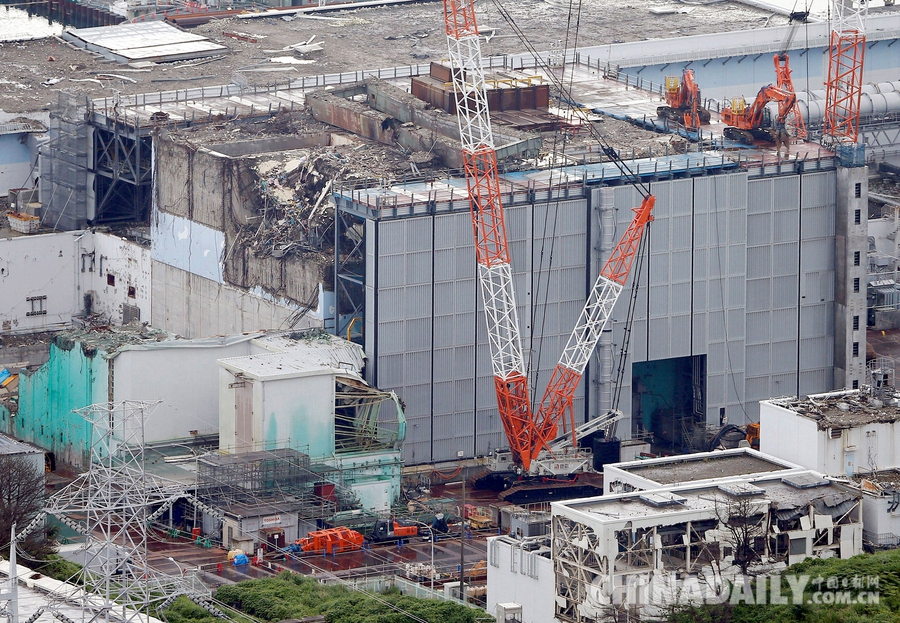 日本福岛7.4级地震 大批民众撤离
