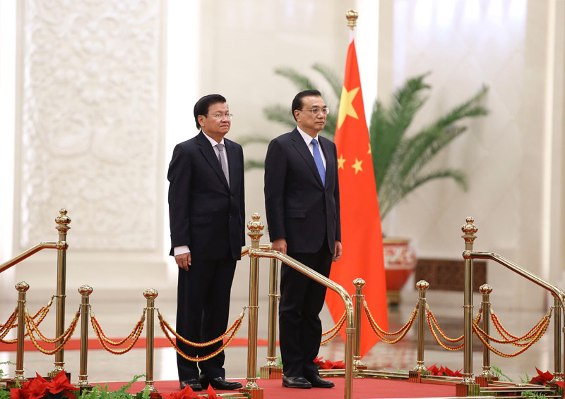 李克强举行仪式欢迎老挝总理通伦访华