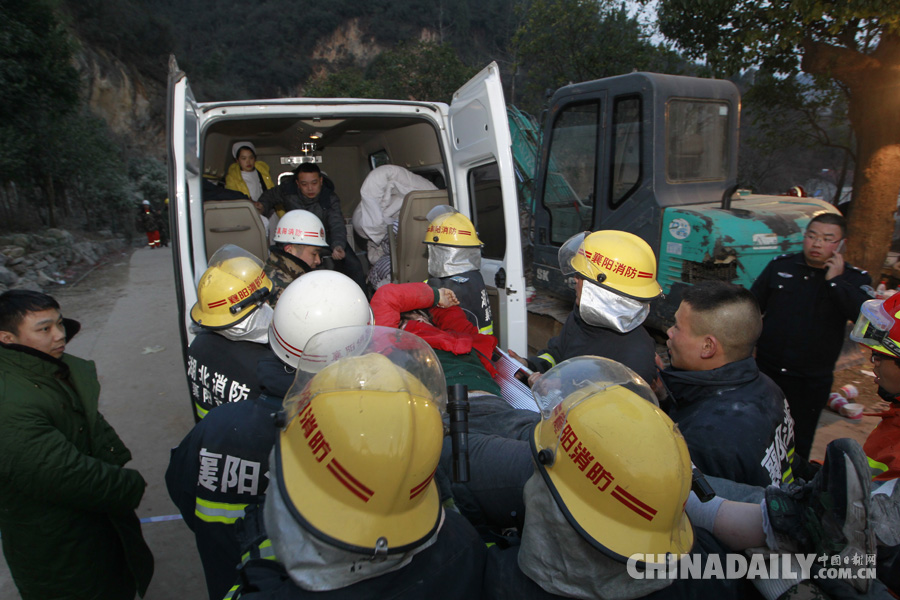 湖北南漳山体崩塌 已确认12人遇难