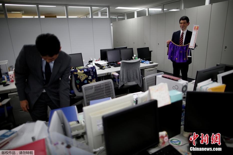 日本“优质星期五”活动 鼓励员工早下班去消费