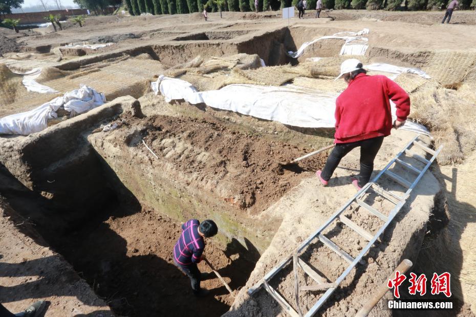 河南发掘4000多年前陶质排水管道