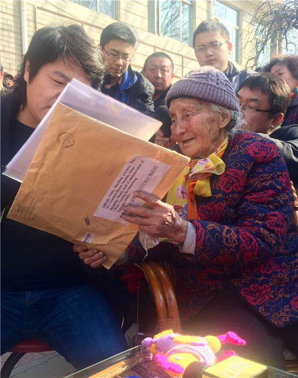 在中国生活84年 俄罗斯裔老太收到来自故乡的家书