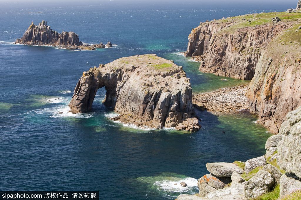 马尔他海岸景观“蓝窗”沉入海底 盘点全球仅存石灰岩拱形门奇观