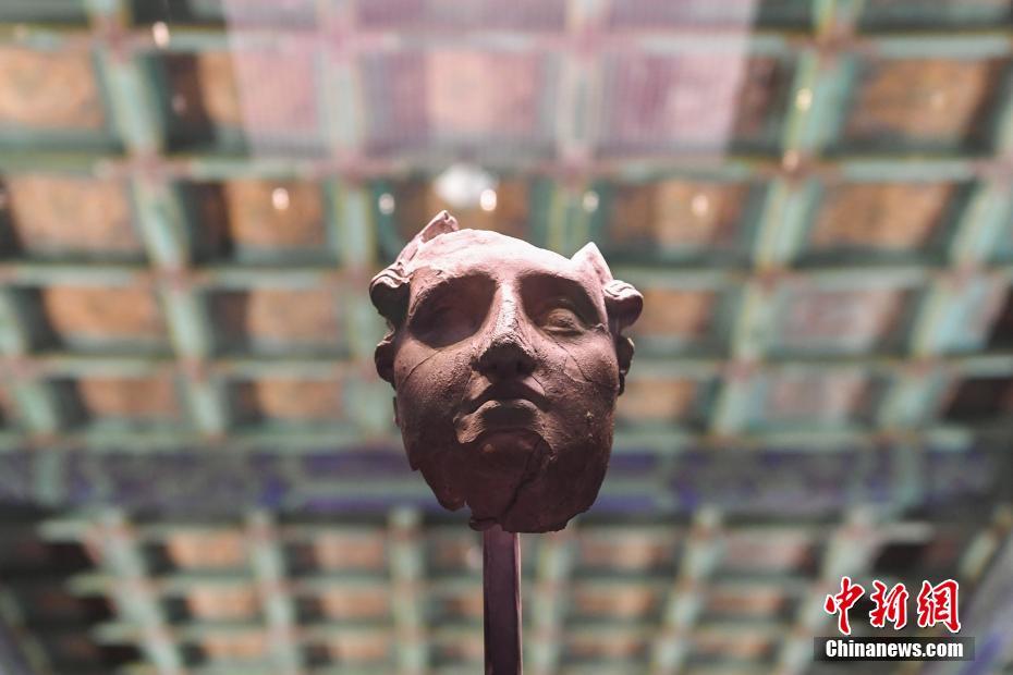 阿富汗文物首次亮相北京故宫