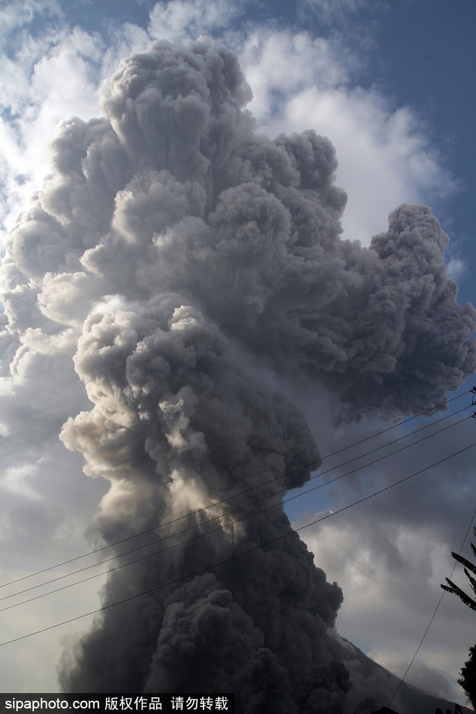 地球异域之美 盘点火山毁天灭地震撼瞬间