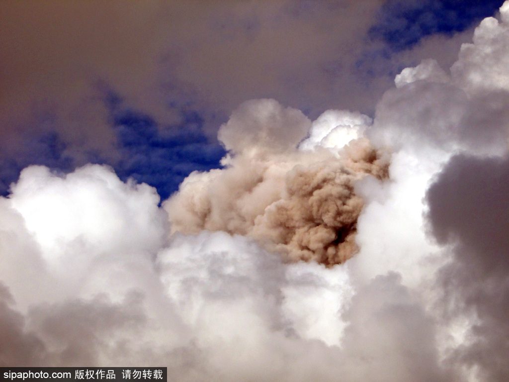 地球异域之美 盘点火山毁天灭地震撼瞬间