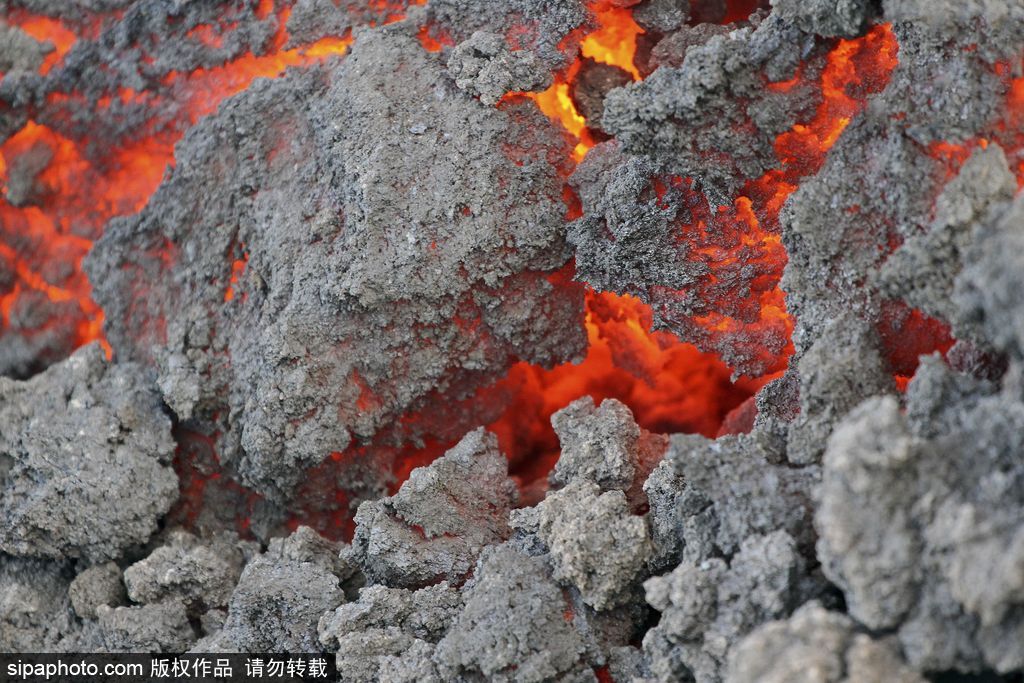 地球异域之美 盘点火山毁天灭地震撼瞬间