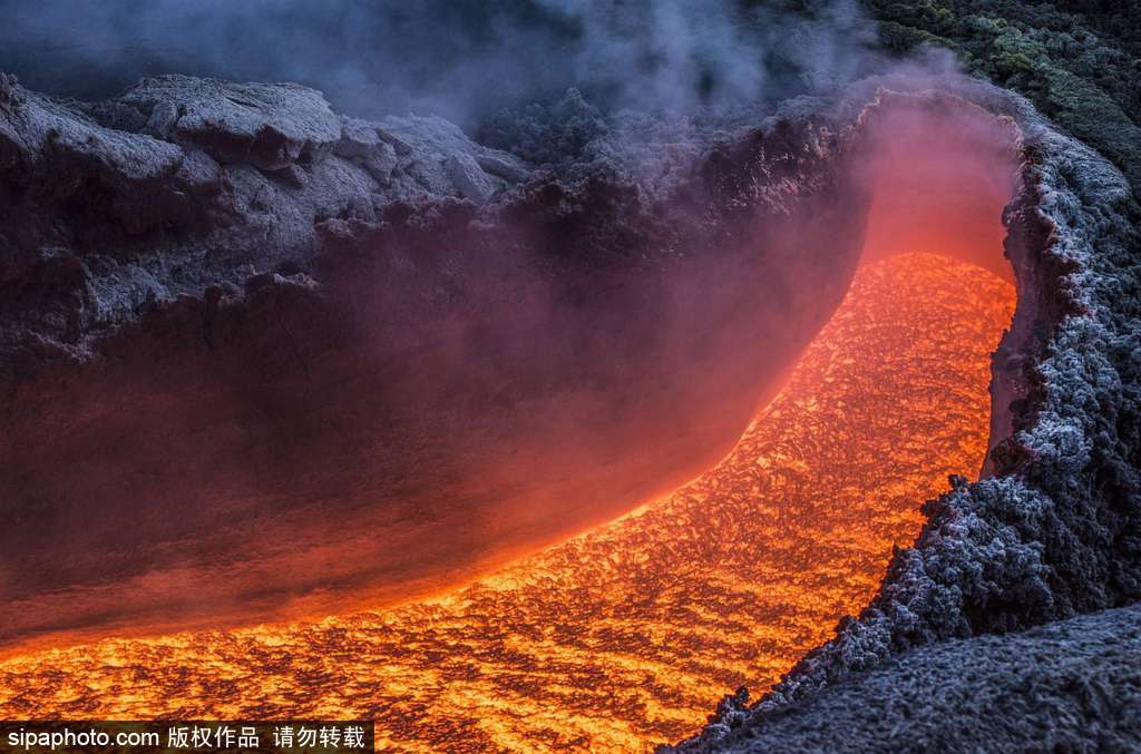 地球异域之美 盘点火山毁天灭地震撼瞬间