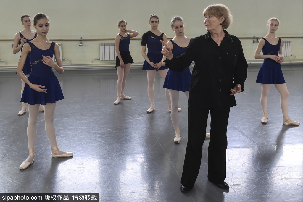 挑战完美：幕后记录俄罗斯芭蕾学校生活